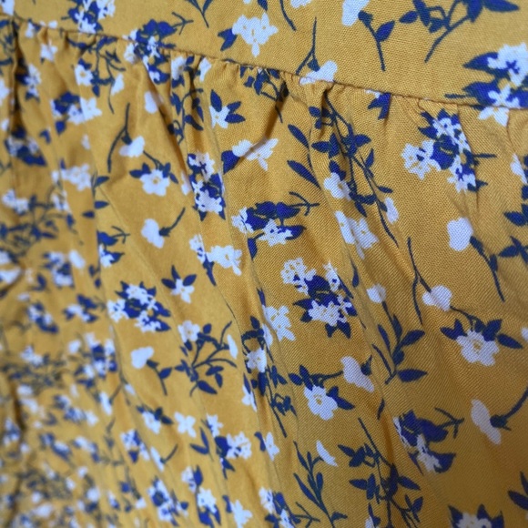 Old navy dress - Picture 4 of 4